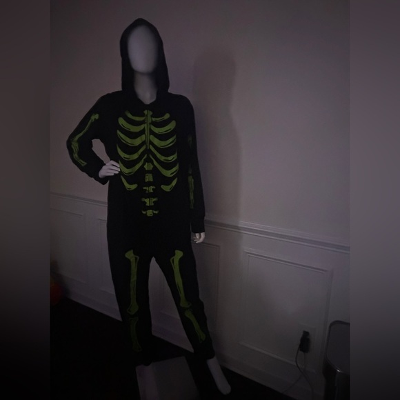 Women’s Hide and Eek Skeleton Union Suit 1PC Pajama Sleepwear , Size Large, NWOT - Picture 13 of 13